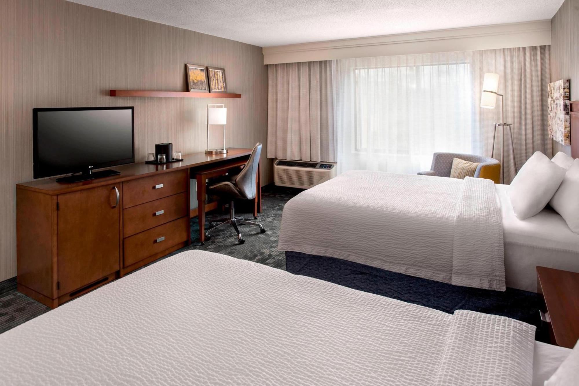 Courtyard Parsippany Hotel Ngoại thất bức ảnh